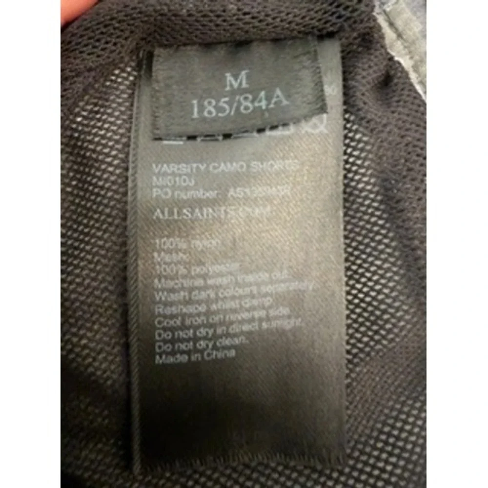 AllSaints‎ Camo Shorts Men's Medium